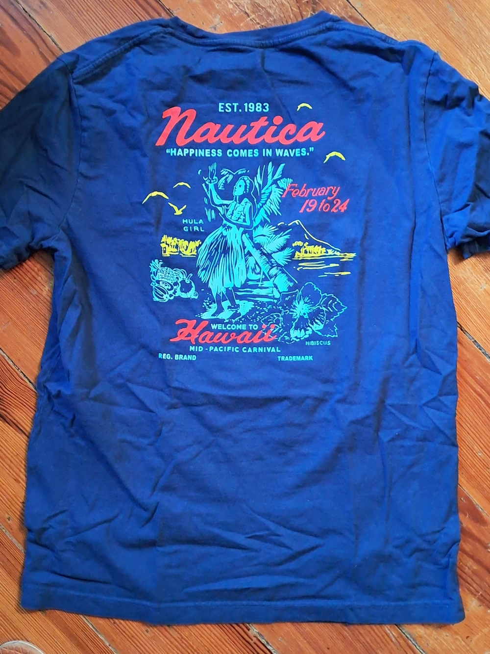 Nautica Men’s Navy Graphic Tee - Hawaii Hula Design